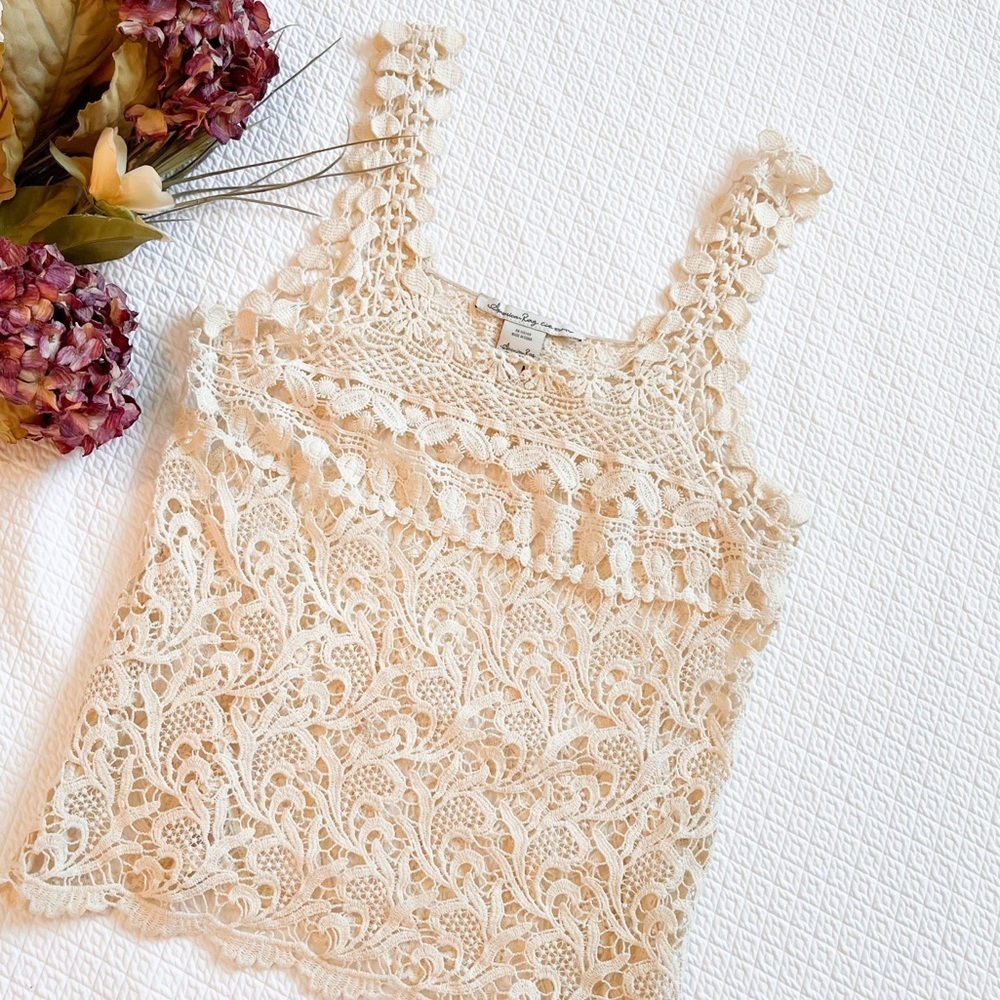 American Rag Ivory Crochet Lace Tank Top Size Medium Women’s